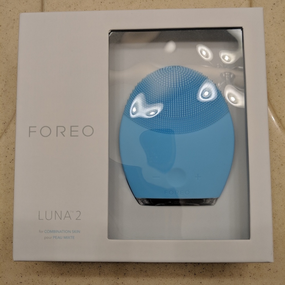 Foreo Luna 2 for Combination Skin